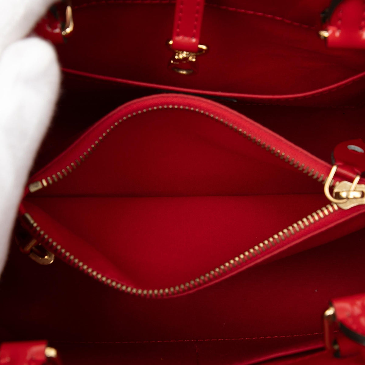 Louis Vuitton Monogram Vernis Montaigne BB Satchel - Red