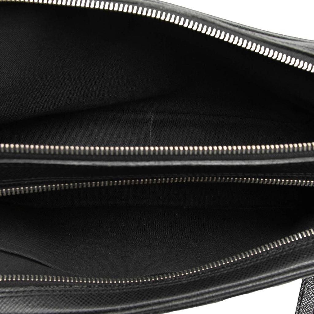 Louis Vuitton Taiga Neo Pavel Clutch - Black