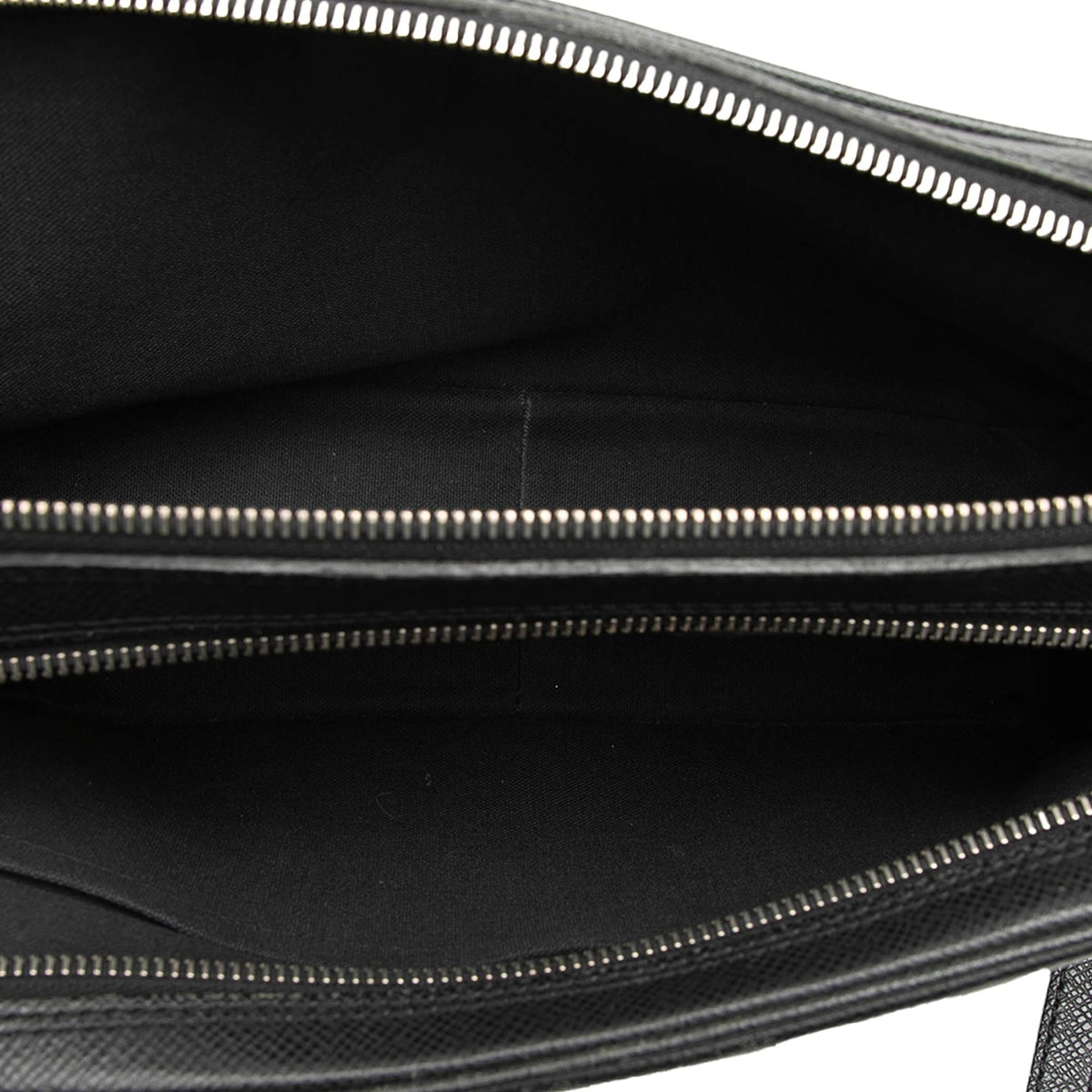 Louis Vuitton Taiga Neo Pavel Clutch - Black
