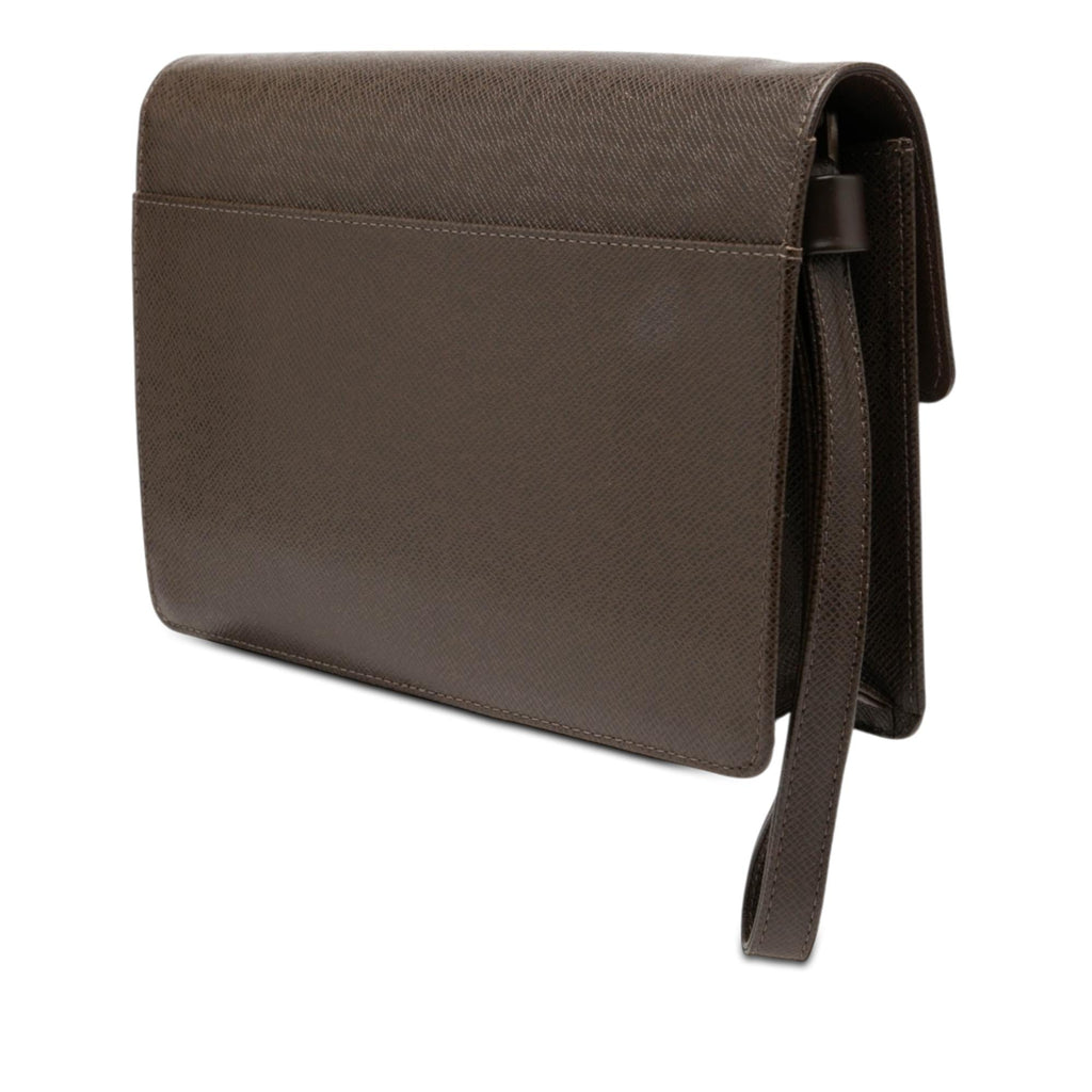 Louis Vuitton Taiga Selenga Clutch - Brown