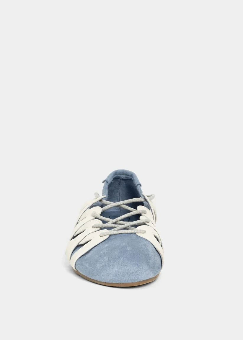 PAVLOVA
