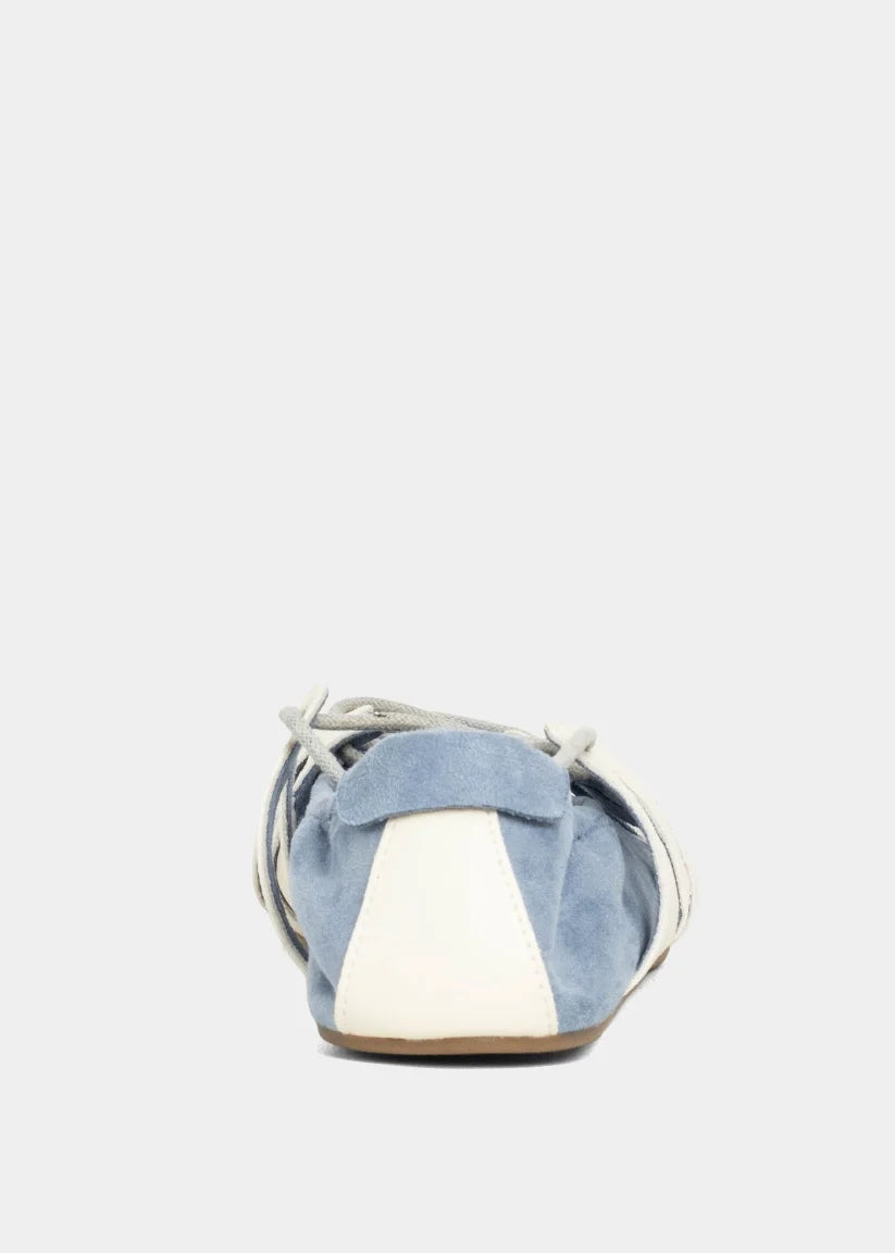 PAVLOVA