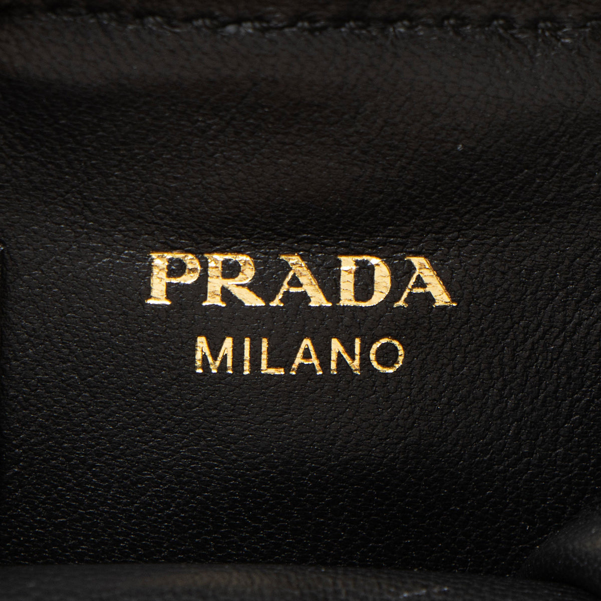 Prada Saffiano Re-Edition 2005 Crossbody Bag - Black