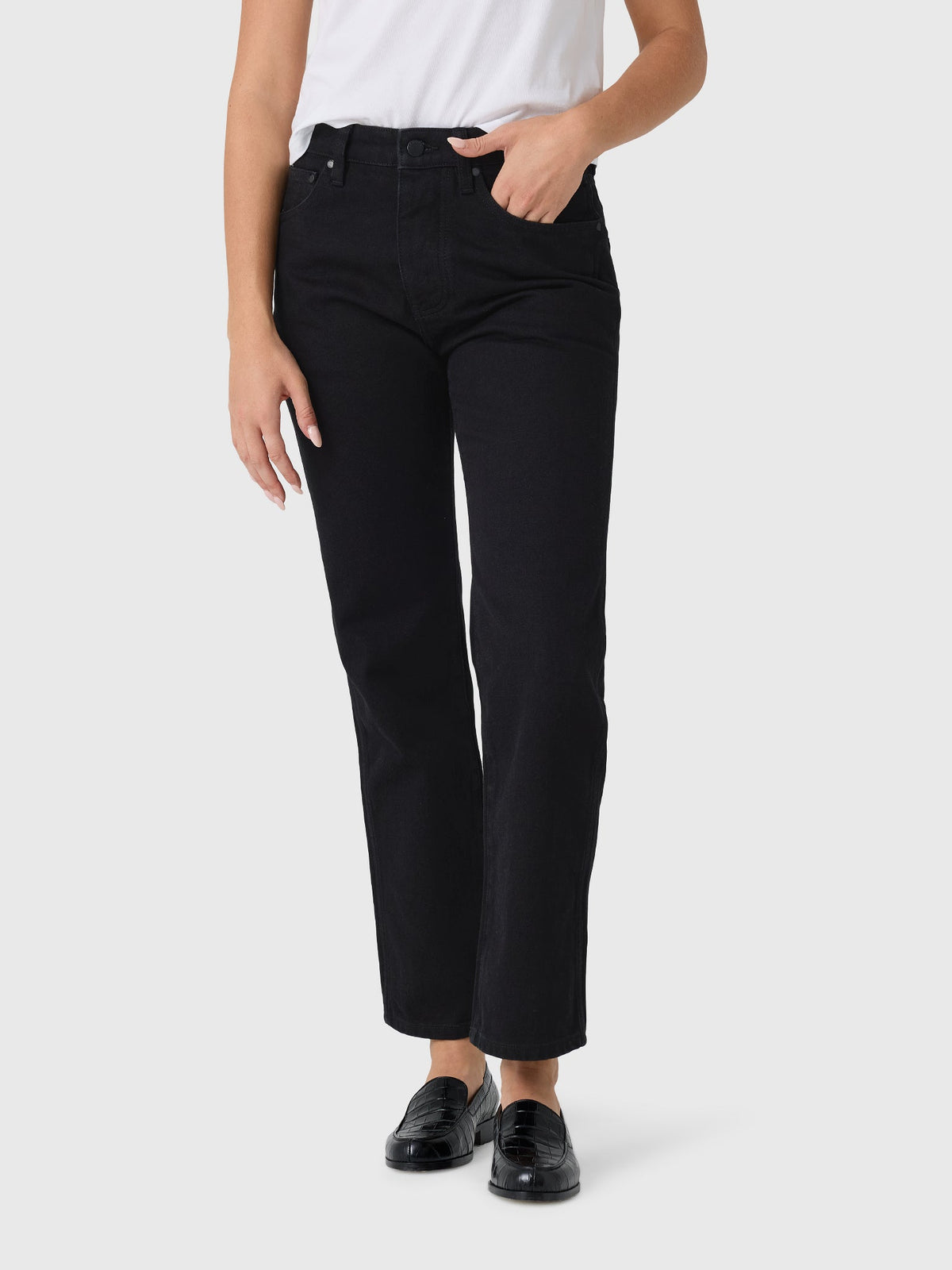 Renggli Women's Straight Jean