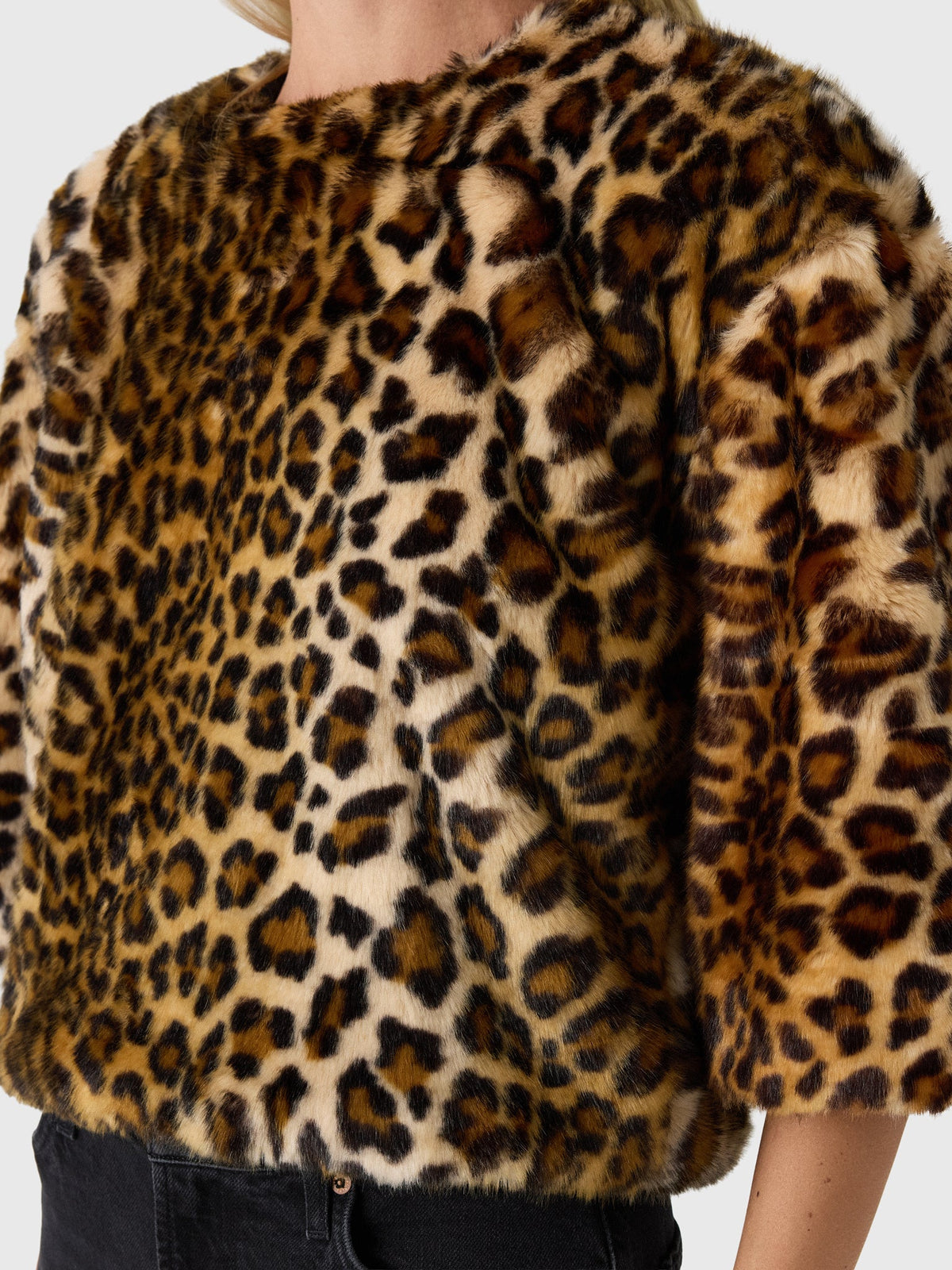 The Latest Women's Dulce Faux Fur Top