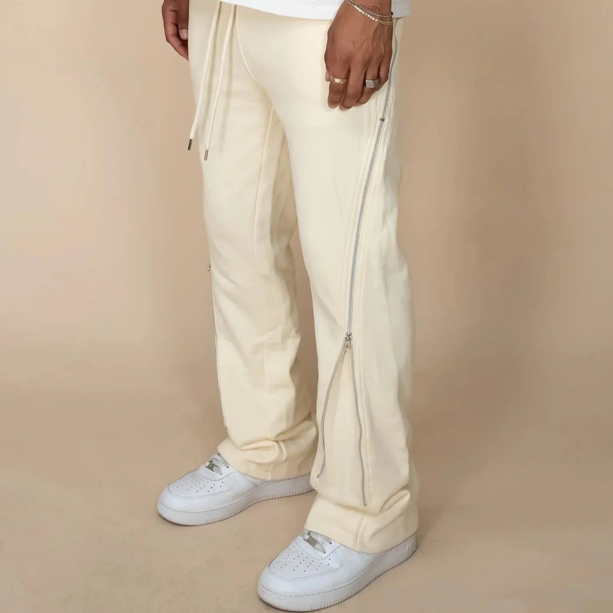 EPTM ZIP FLARED SWEATPANTS CREAM