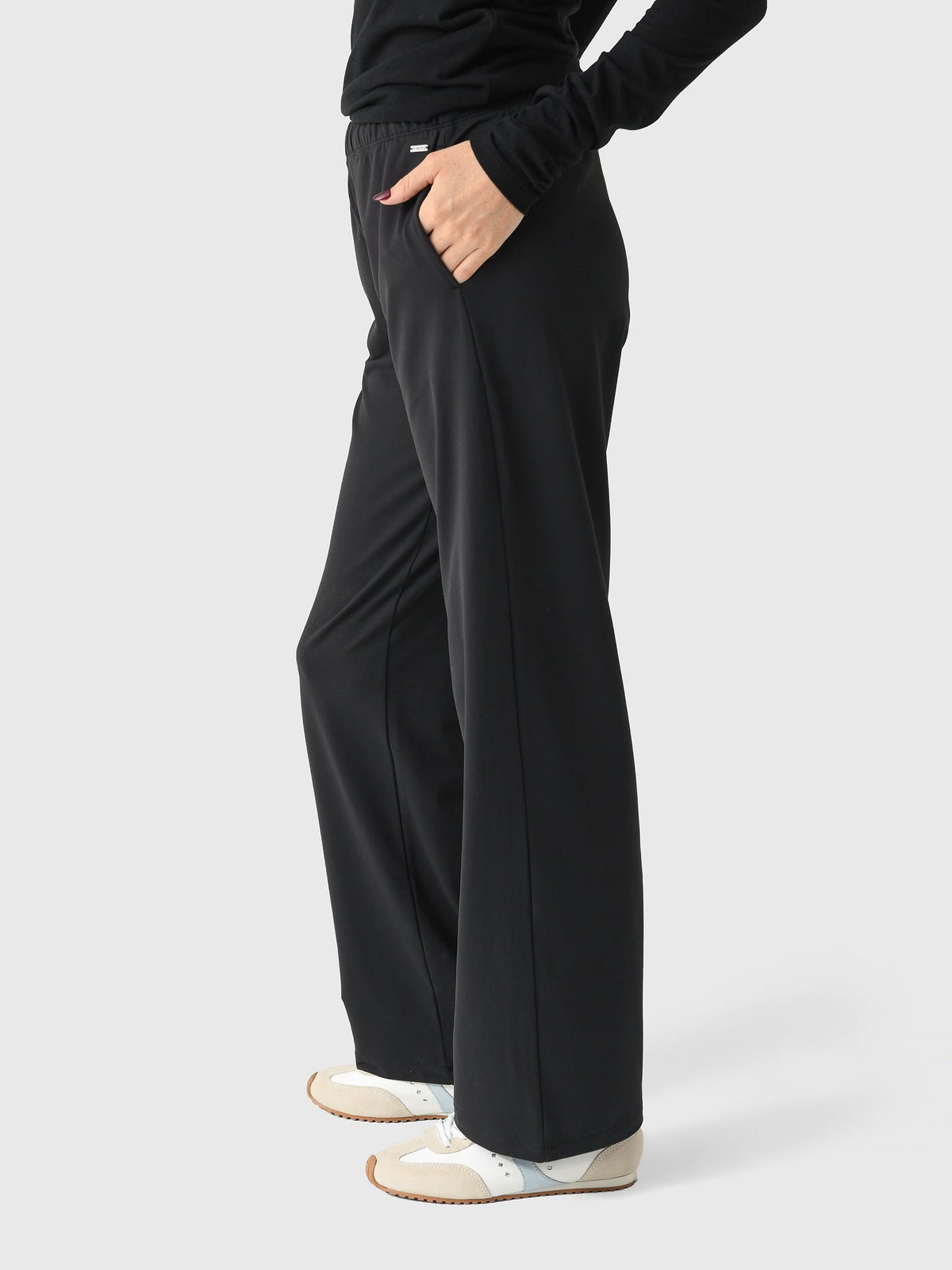 Vuori Women's Halo Modern Straight Leg Pant