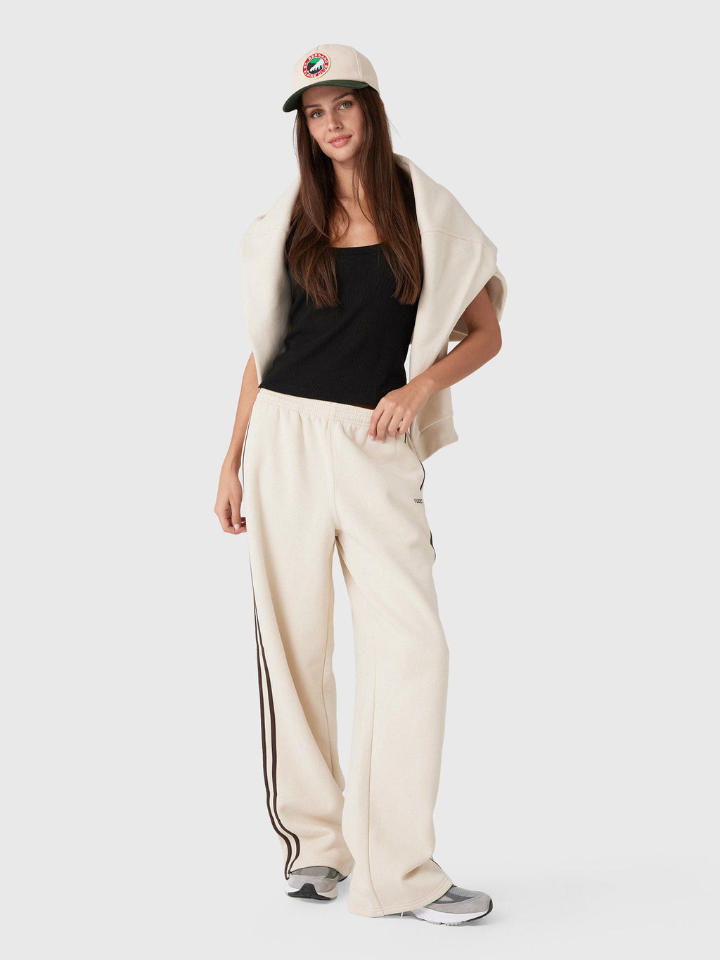 Vuori Women's Restore Straight Track Sweatpant