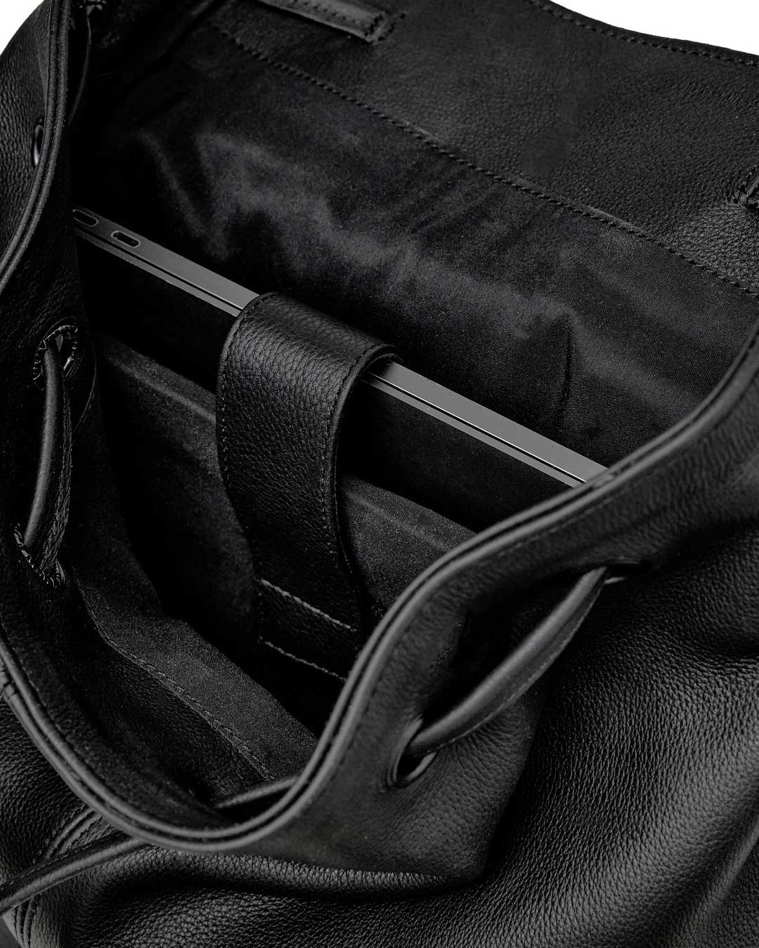 Vale Forever Tactician Backpack Black