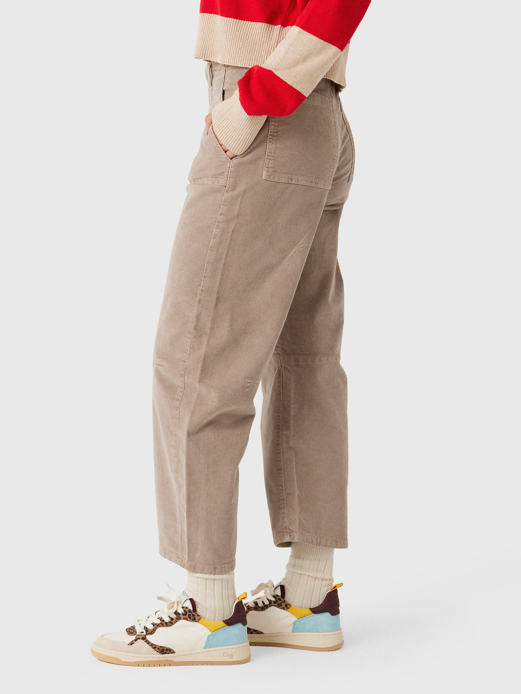 Le Jean Women's Corduroy Utility Soft Barrel Jean