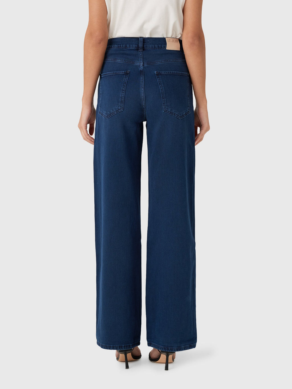 Le Jean Women's Beaded Column Jean