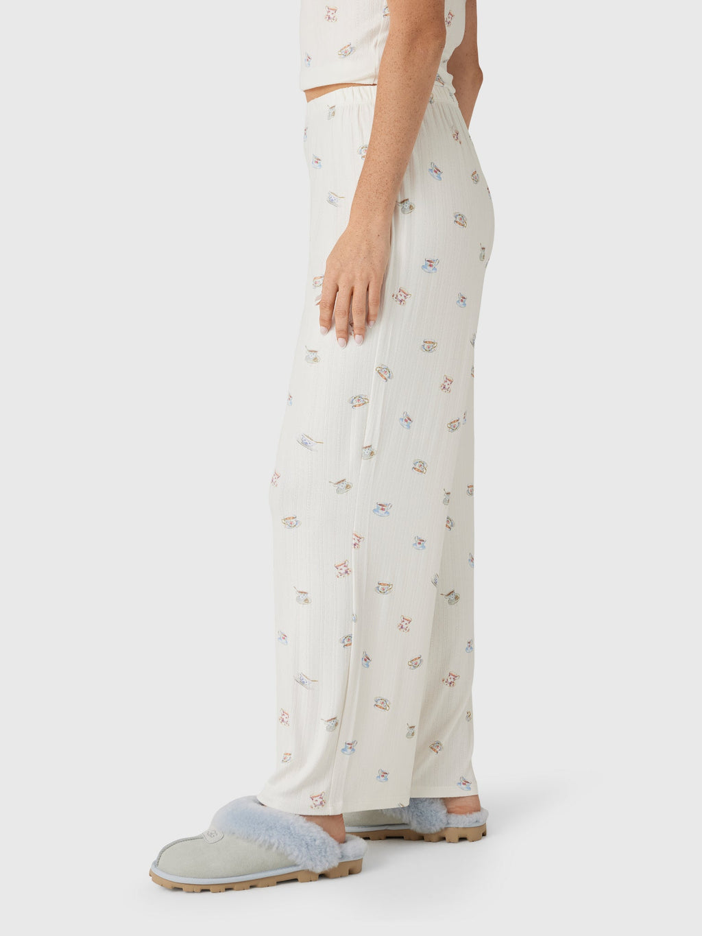 Z Supply Women's Tea Time Silky Pointelle Pant