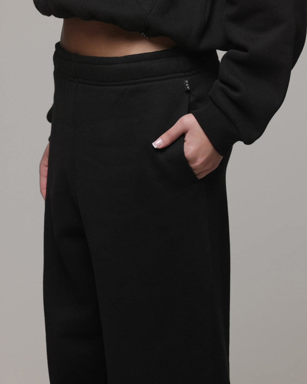 American Thrift Women's Cuffed Trackpants Black