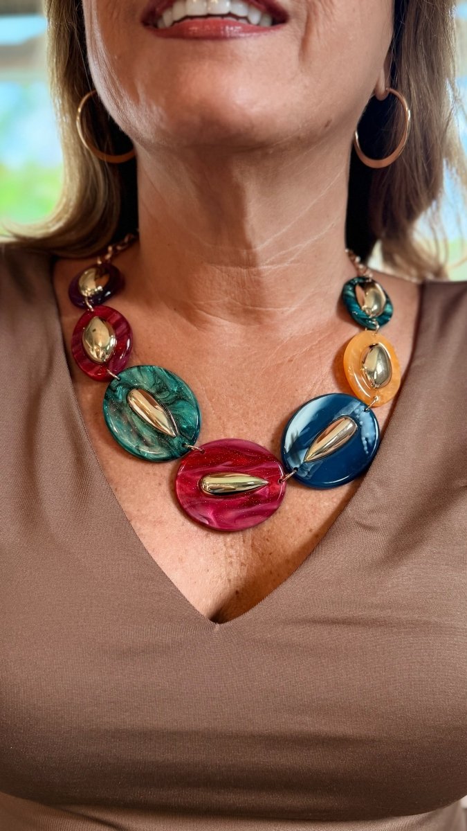 Boldly Beautiful Necklace Set in Multi
