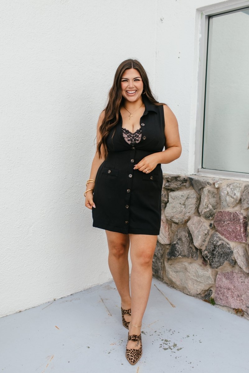 Buttoned Beauty Dress In Black