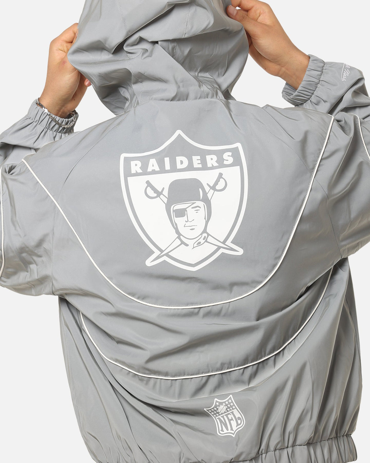 Mitchell & Ness Las Vegas Raiders Nylon Tracksuit Jacket Grey