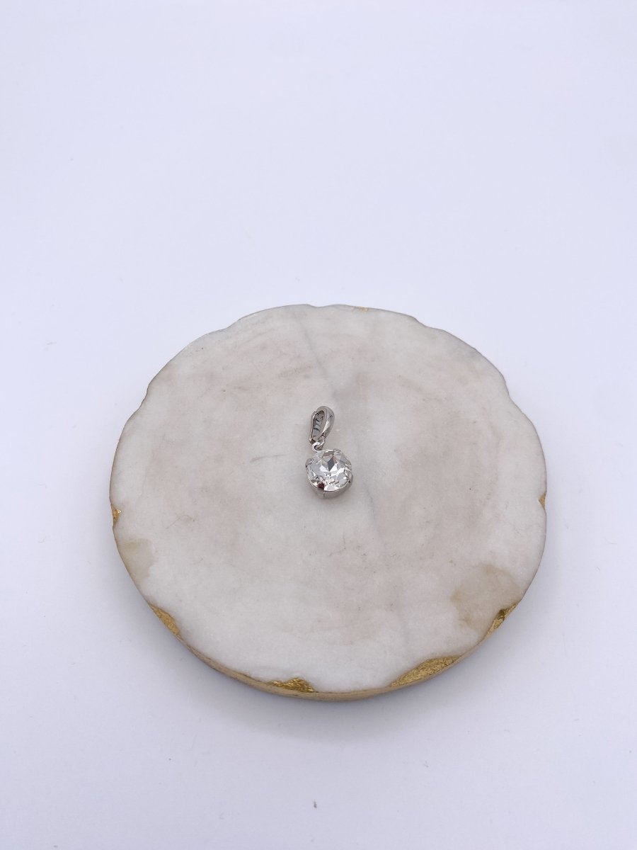Center Stage Round Charm in Clear