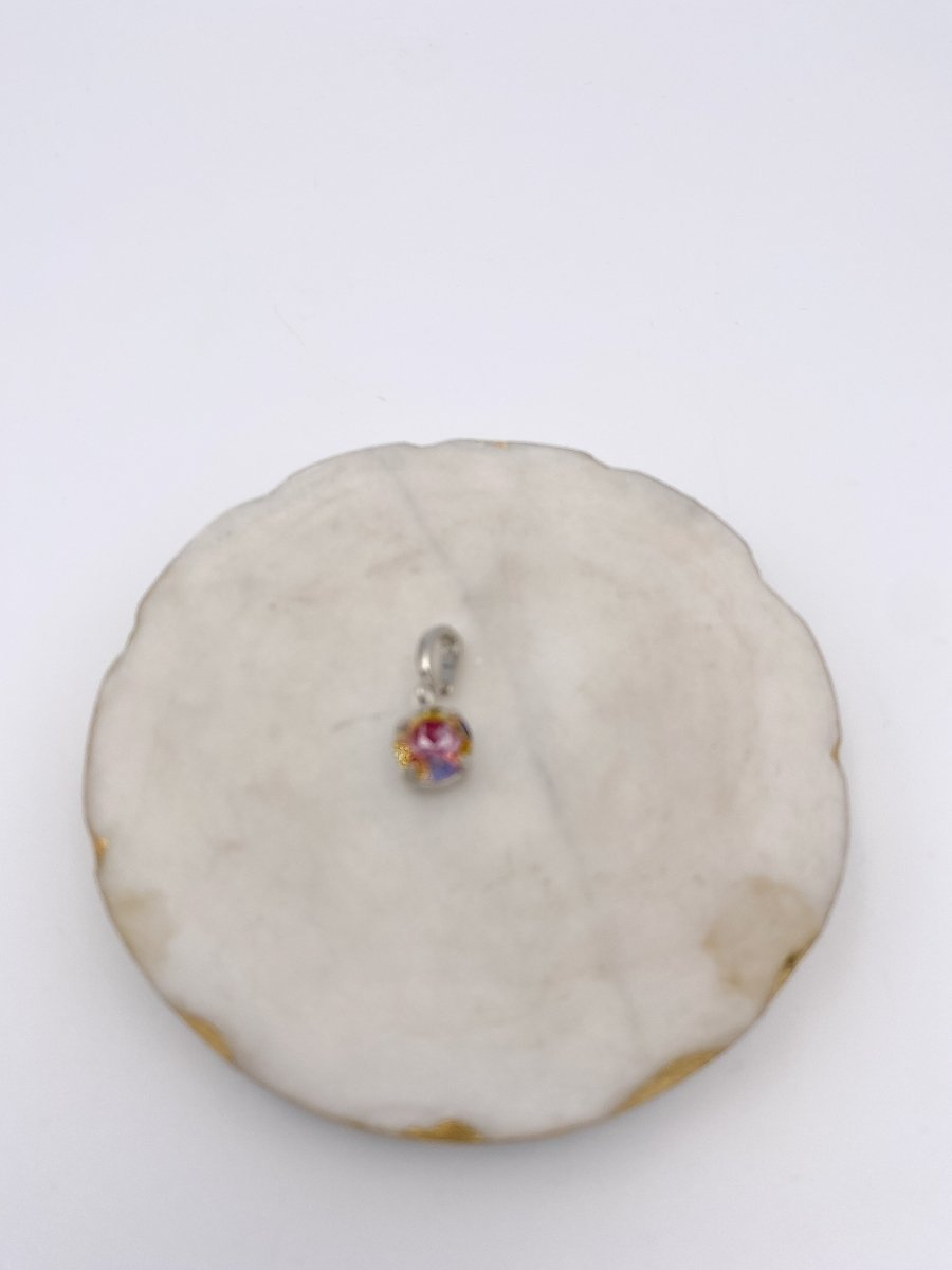 Center Stage Round Charm in Pink AB