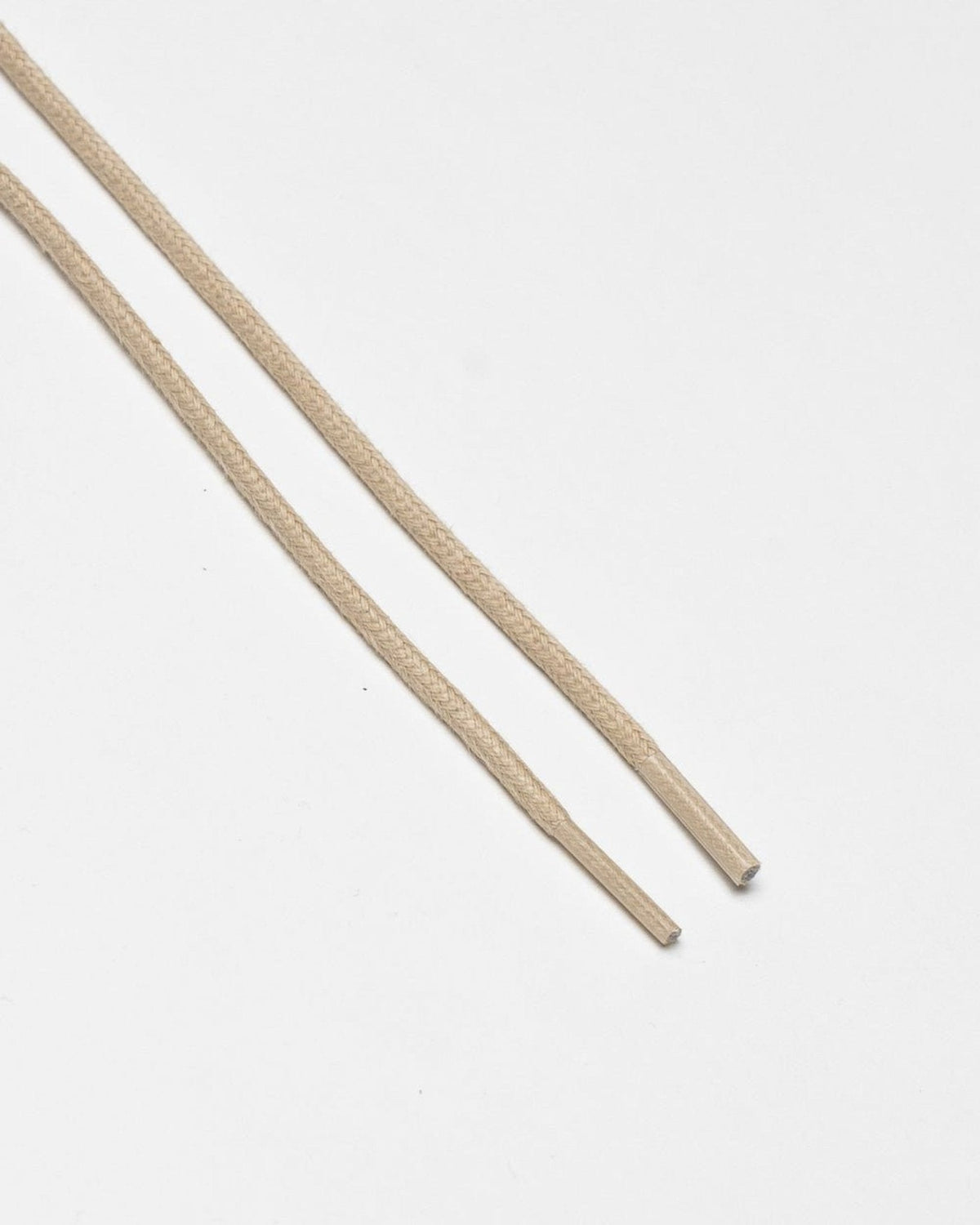 Nude round laces