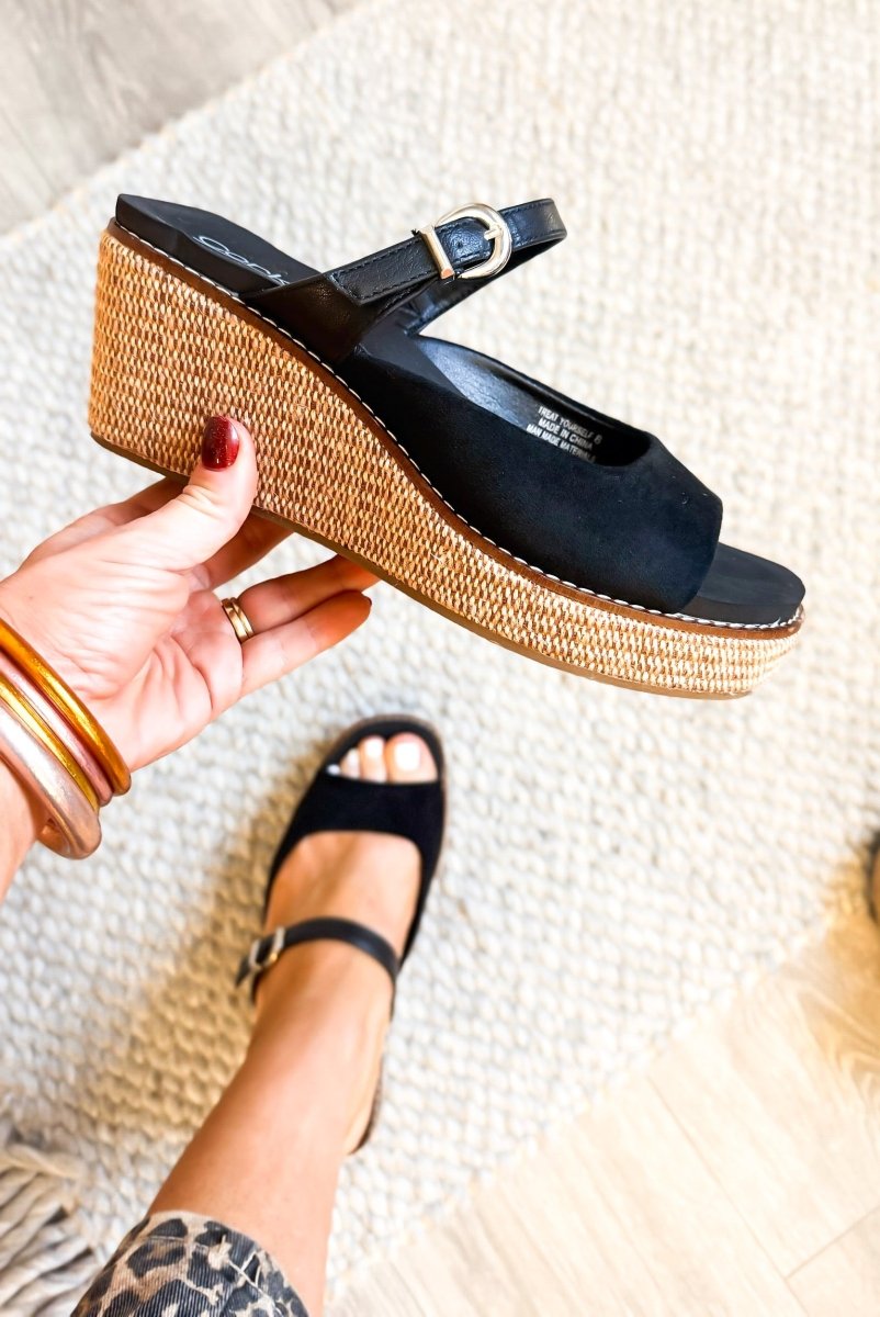 Corky's Black Treat Yourself Wedges