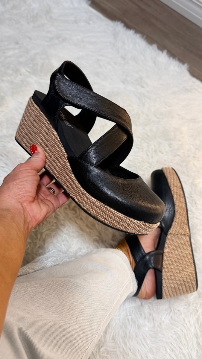 Corky's Black What's The Rush Wedges