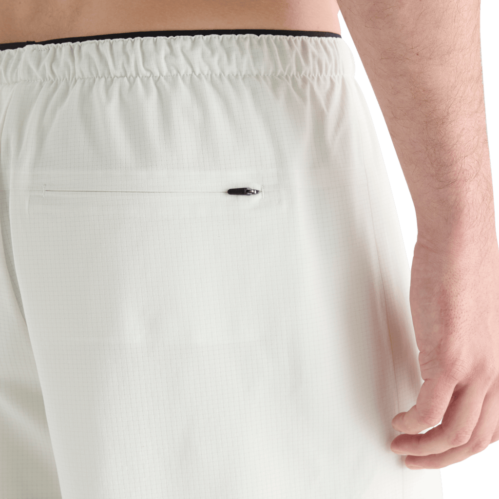 Men's Light Lined Short 7"