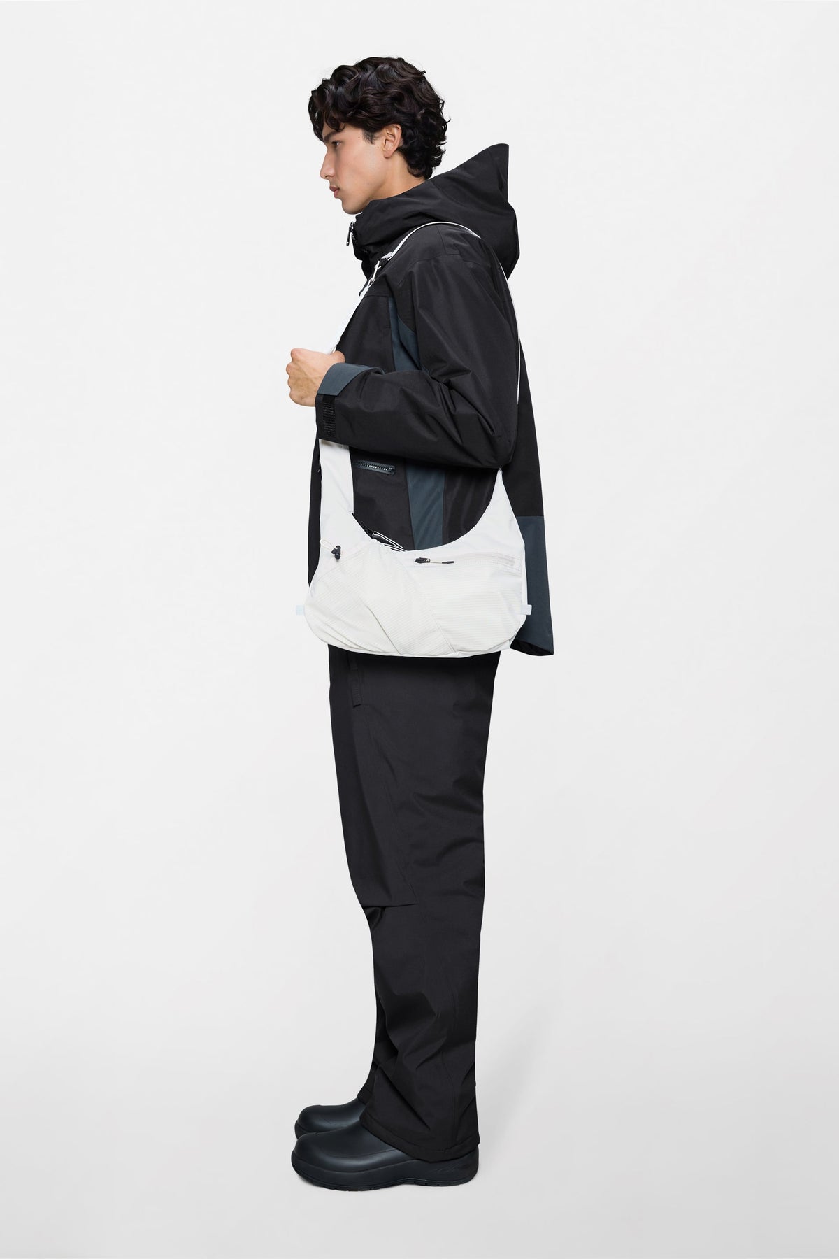 Niseko Crossbody Bag