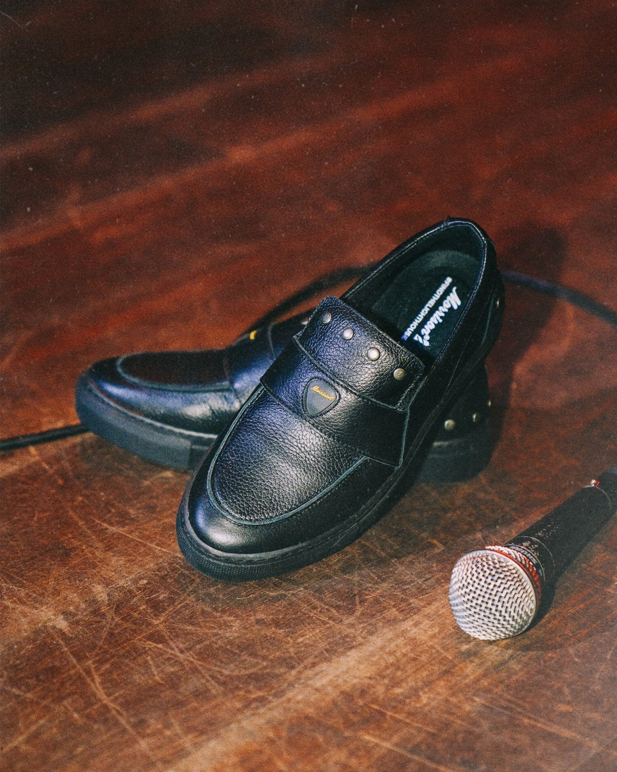 ROTTEN STUD SLIP ON