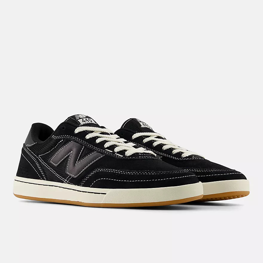 New Balance Numeric 440v2 (Black/White)