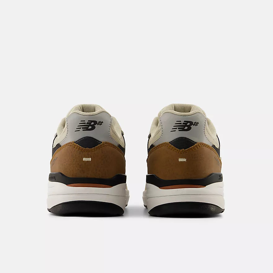 New Balance Numeric Andrew Reynolds 933
