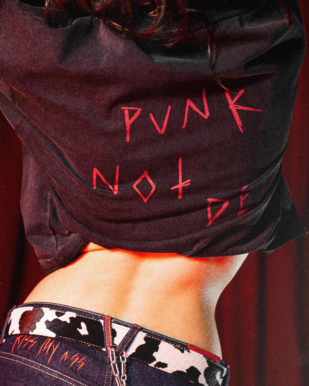 VIVIENNE BLACK PUNK SWEATER