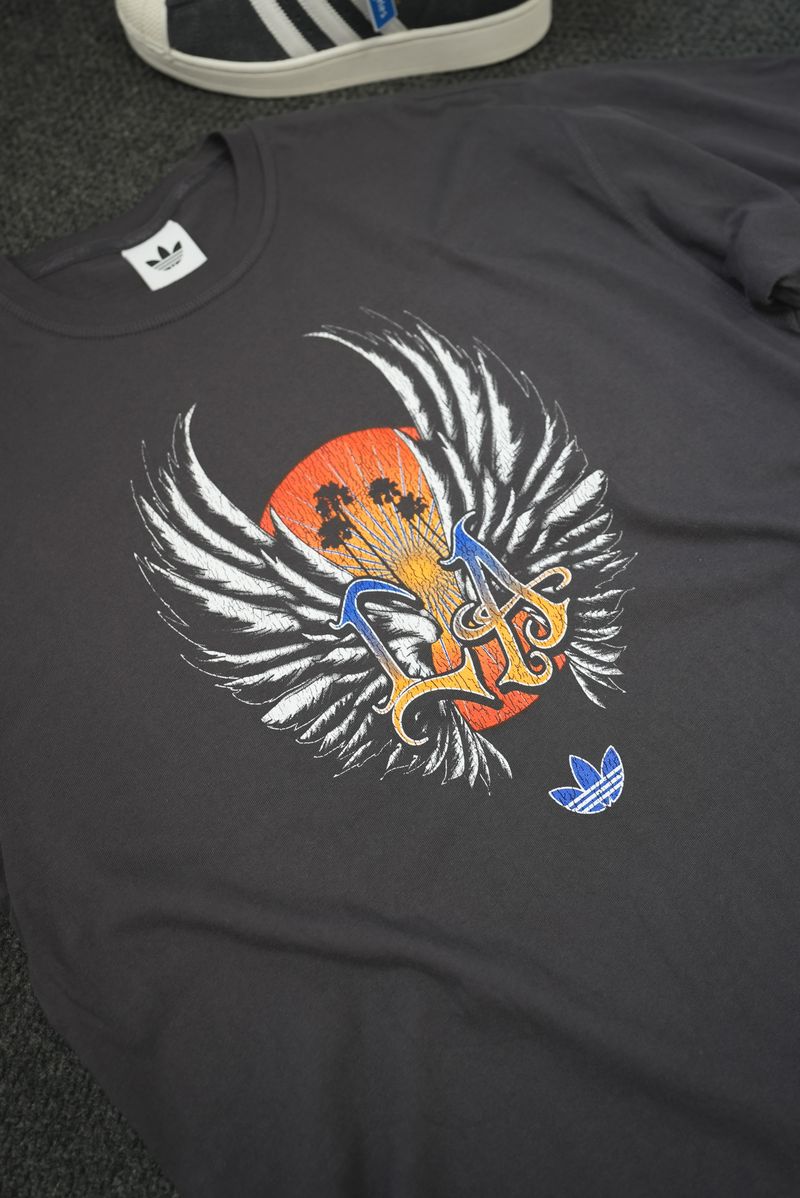 ADIDAS LA WINGS "PRIVATE' TEE UTILITY BLACK